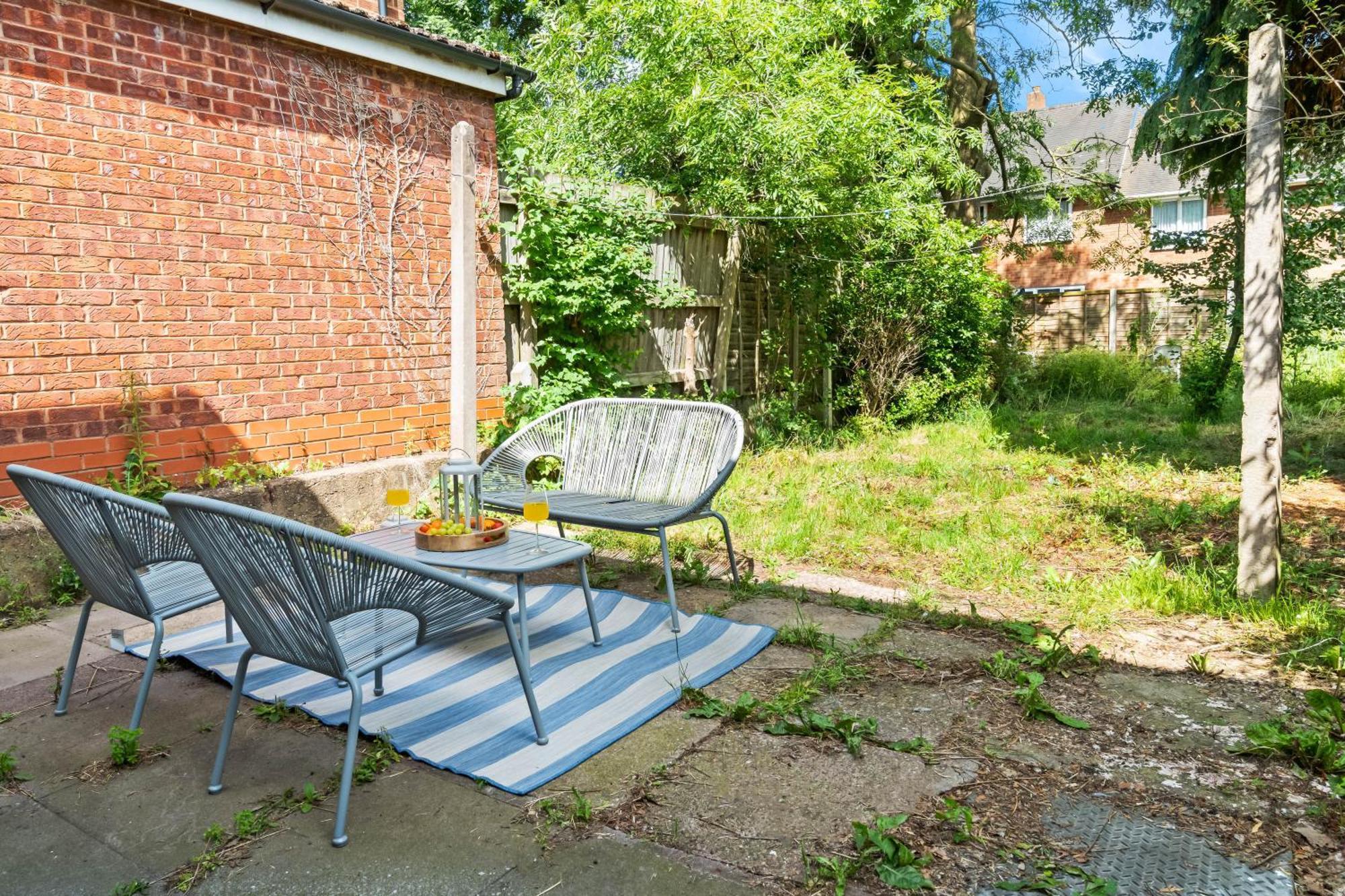 Three Bedroom House - Parking & Garden - Netflix - Wifi - Great Location - 215R Birmingham Eksteriør bilde